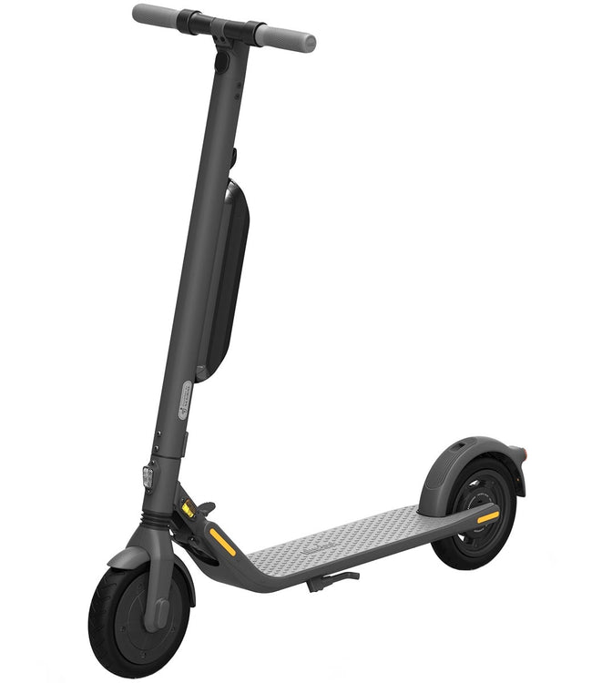 Segway-Ninebot Kickscooter E45E schuin